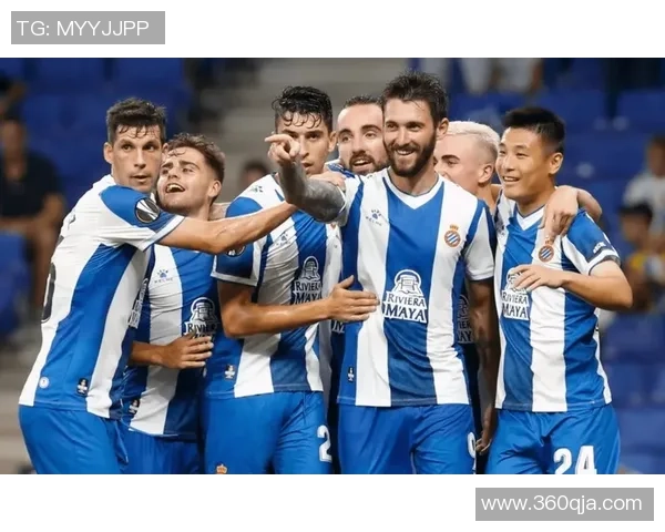 伯恩利迎战西班牙人两队实力对决引发球迷热议 伯恩利迎战西班牙人两队实力对决引发球迷热议